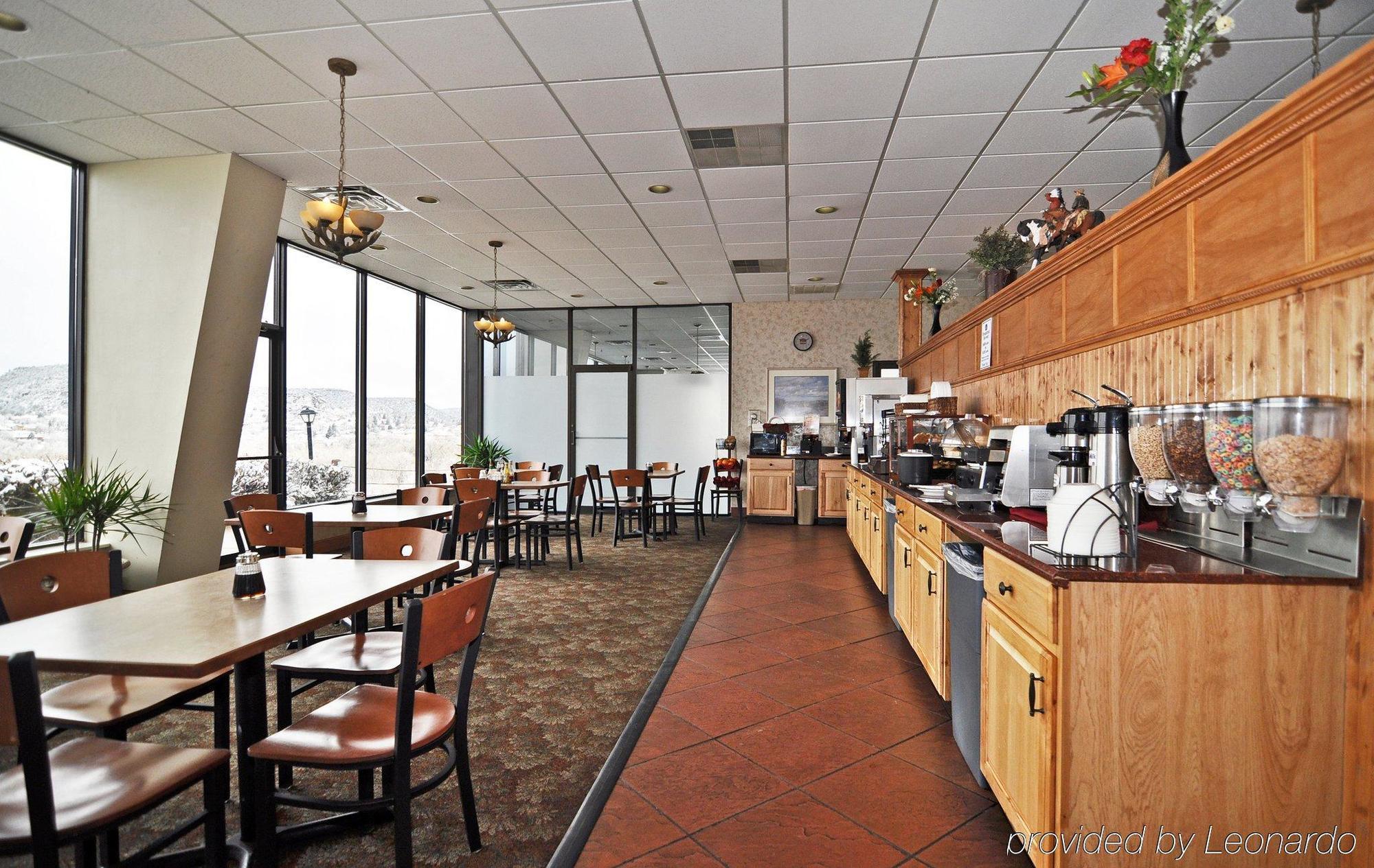 Days Inn & Suites By Wyndham Trinidad Restaurante foto